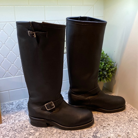 Chippewa Other - Chippewa Engineer Riding black leather tall boots mens size 9D steel toe